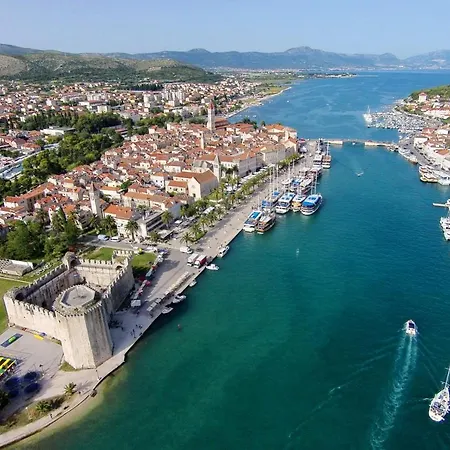 With A Parking Space - 18799 * Trogir
